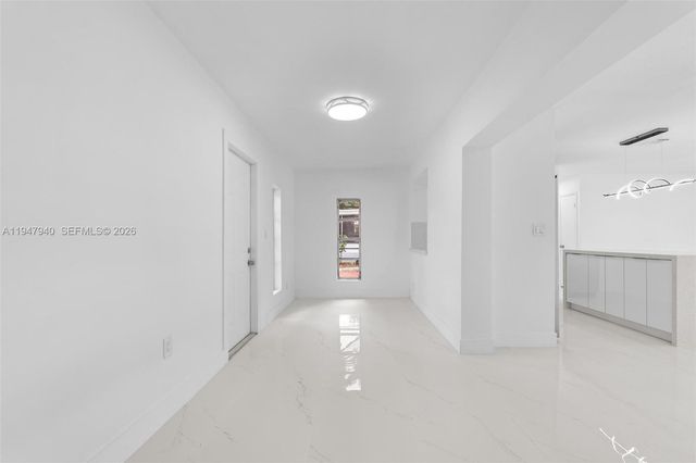 2701 Nassau Dr, Miramar, FL 33023