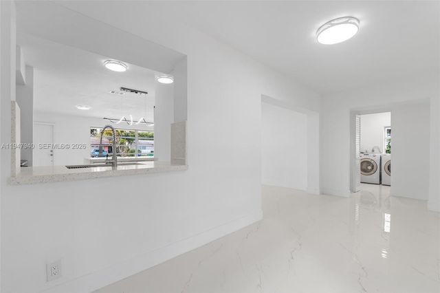 2701 Nassau Dr, Miramar, FL 33023