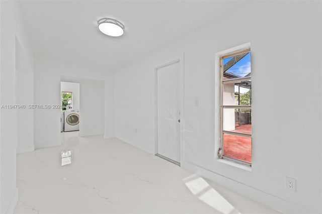 2701 Nassau Dr, Miramar, FL 33023