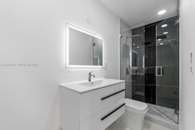 2701 Nassau Dr, Miramar, FL 33023