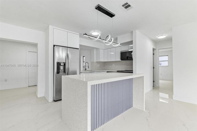 2701 Nassau Dr, Miramar, FL 33023