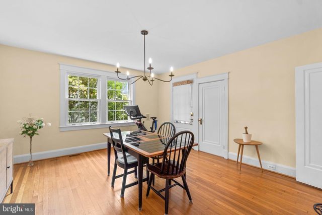 322 SAINT DUNSTANS RD, Baltimore, MD 21212