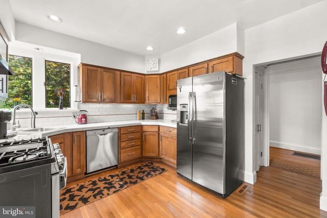 322 SAINT DUNSTANS RD, Baltimore, MD 21212