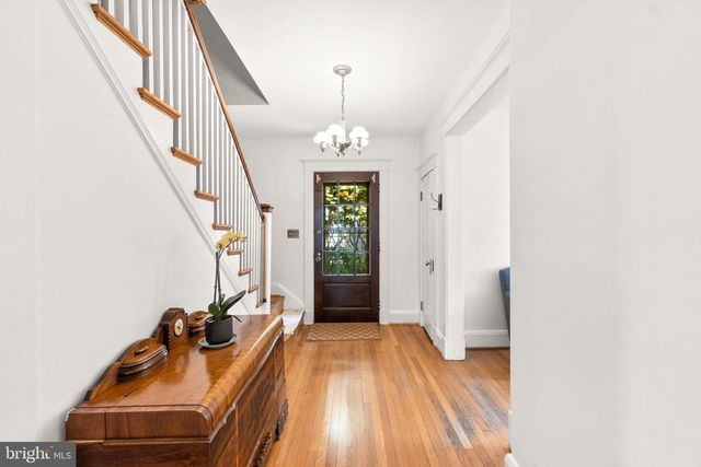 322 SAINT DUNSTANS RD, Baltimore, MD 21212