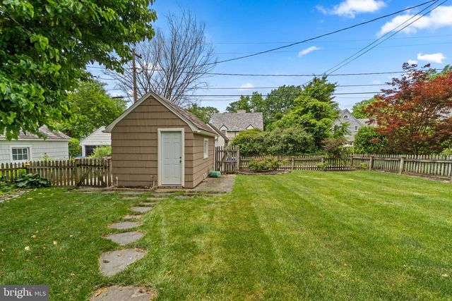 322 SAINT DUNSTANS RD, Baltimore, MD 21212