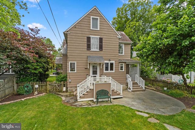322 SAINT DUNSTANS RD, Baltimore, MD 21212