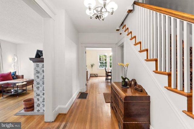 322 SAINT DUNSTANS RD, Baltimore, MD 21212