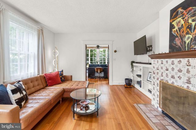 322 SAINT DUNSTANS RD, Baltimore, MD 21212