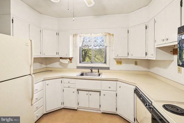 303 HERMITAGE DR, Elkton, MD 21921