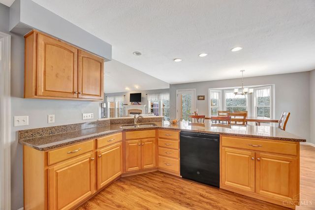 10750 Carolina Pines Drive, Harrison, OH 45030