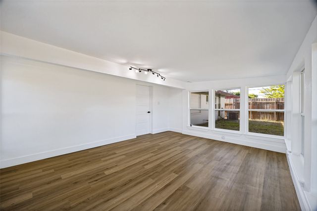 609 Warren Drive, Garland, TX 75042