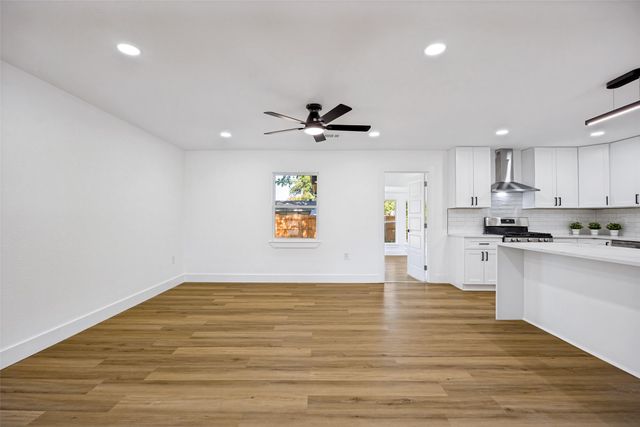 609 Warren Drive, Garland, TX 75042