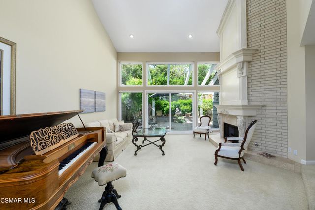 1527 N View Drive, Westlake Village, CA 91362