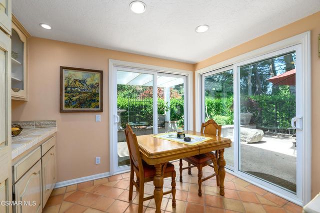 1527 N View Drive, Westlake Village, CA 91362