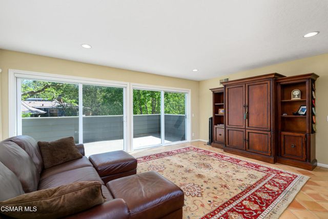 1527 N View Drive, Westlake Village, CA 91362