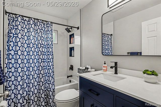 8520 Alper Street, Westland, MI 48185