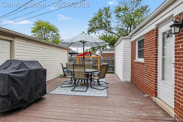 8520 Alper Street, Westland, MI 48185