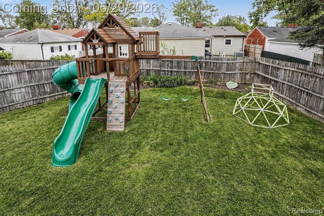 8520 Alper Street, Westland, MI 48185