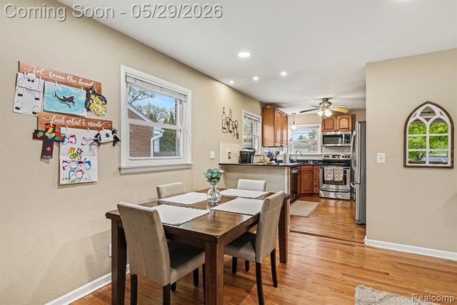 8520 Alper Street, Westland, MI 48185
