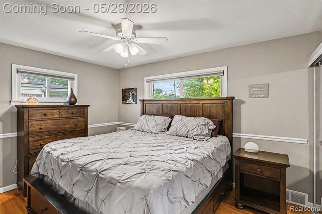 8520 Alper Street, Westland, MI 48185