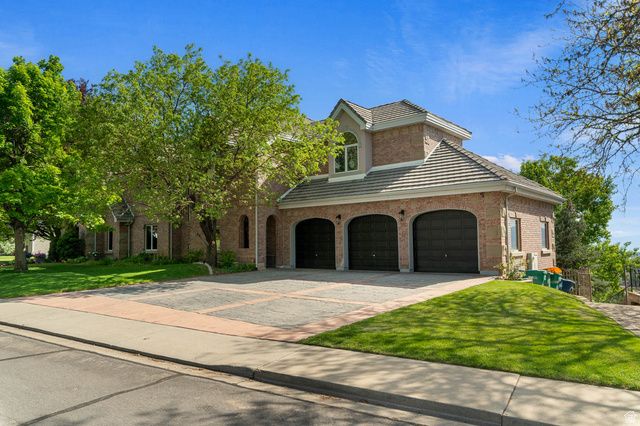 876 E HIGH COUNTRY DR, Orem, UT 84097