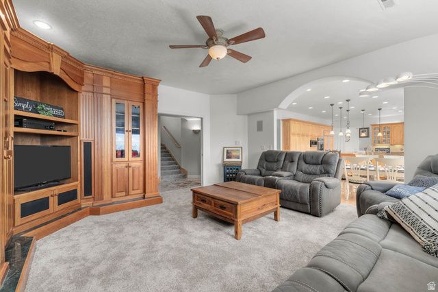 876 E HIGH COUNTRY DR, Orem, UT 84097