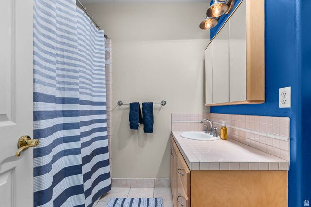 876 E HIGH COUNTRY DR, Orem, UT 84097