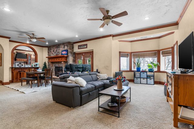 876 E HIGH COUNTRY DR, Orem, UT 84097