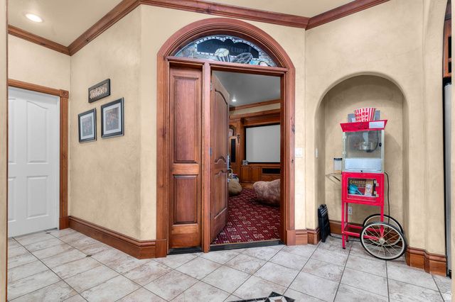 876 E HIGH COUNTRY DR, Orem, UT 84097