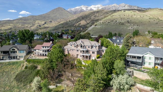 876 E HIGH COUNTRY DR, Orem, UT 84097