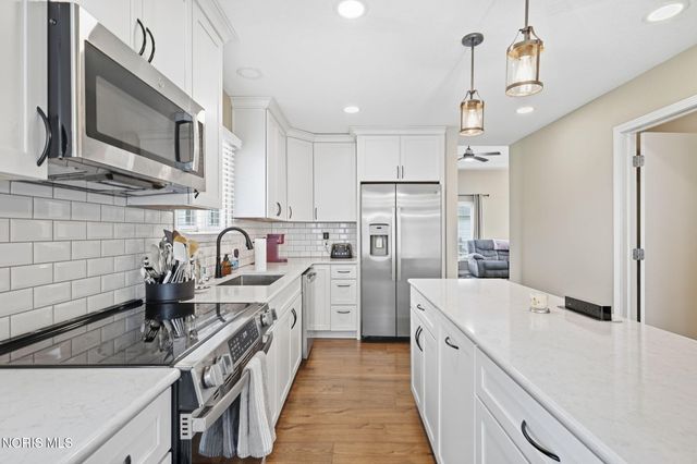 3130 Steeple Chase Lane, Perrysburg, OH 43551