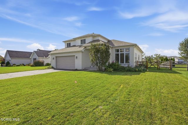 3130 Steeple Chase Lane, Perrysburg, OH 43551