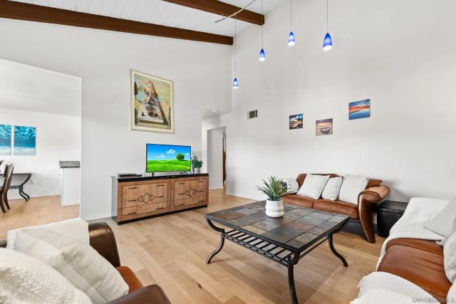 17141 W Bernardo Dr 203, San Diego, CA 92127