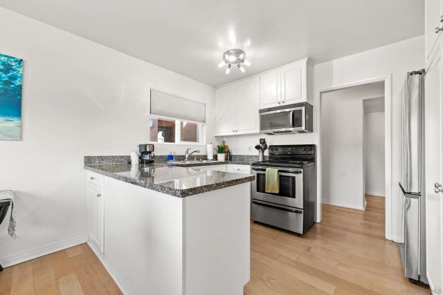 17141 W Bernardo Dr 203, San Diego, CA 92127