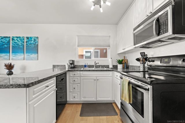 17141 W Bernardo Dr 203, San Diego, CA 92127