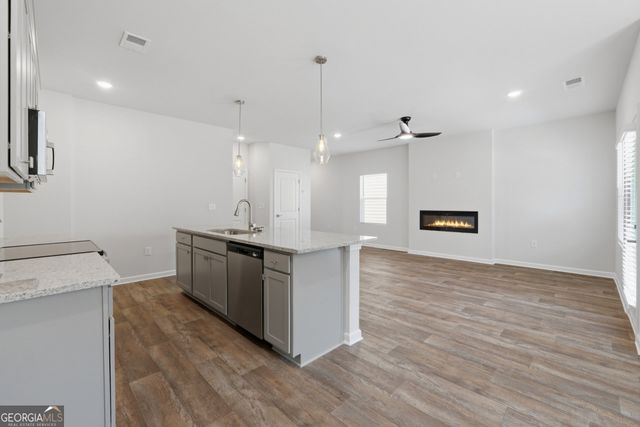 3674 PARKWAY JAMES Drive, Snellville, GA 30039