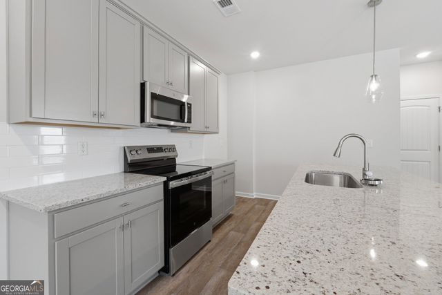3674 PARKWAY JAMES Drive, Snellville, GA 30039