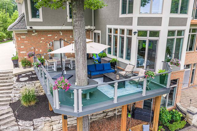 1868 Carsons Cove Cove, Commerce Twp, MI 48390