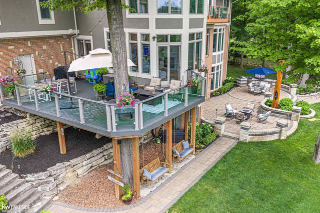 1868 Carsons Cove Cove, Commerce Twp, MI 48390