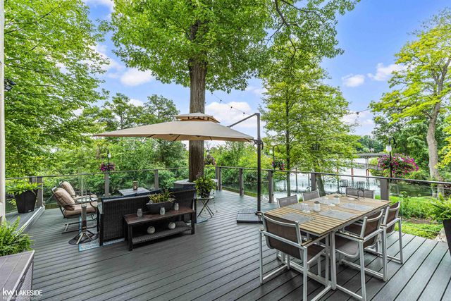 1868 Carsons Cove Cove, Commerce Twp, MI 48390
