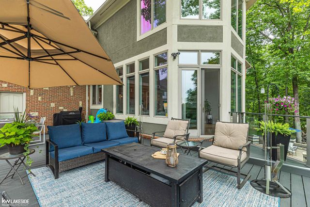 1868 Carsons Cove Cove, Commerce Twp, MI 48390