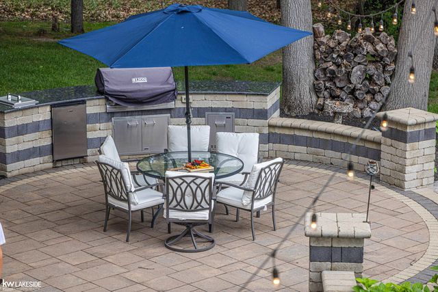 1868 Carsons Cove Cove, Commerce Twp, MI 48390