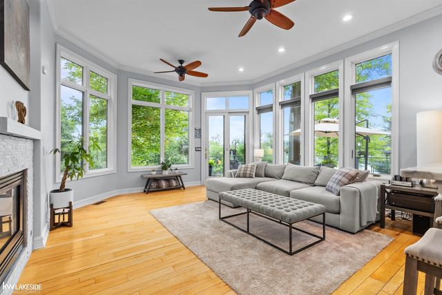 1868 Carsons Cove Cove, Commerce Twp, MI 48390