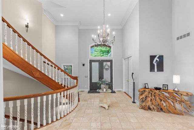 1868 Carsons Cove Cove, Commerce Twp, MI 48390