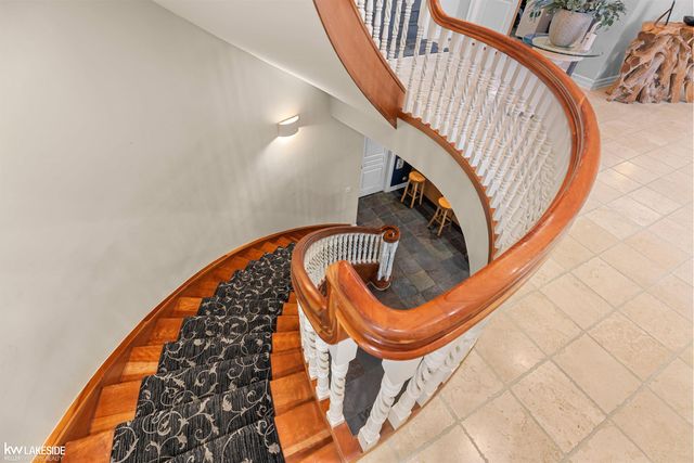 1868 Carsons Cove Cove, Commerce Twp, MI 48390