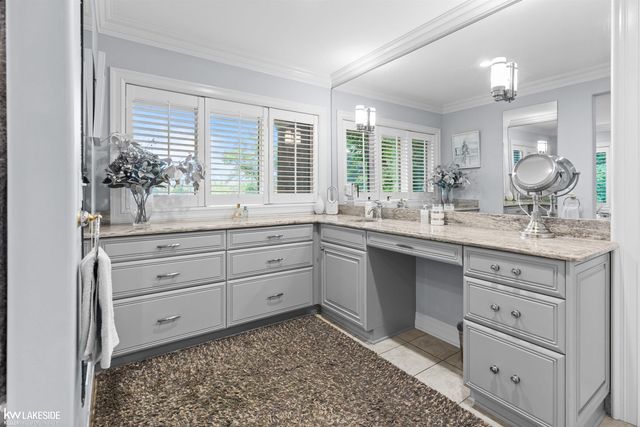 1868 Carsons Cove Cove, Commerce Twp, MI 48390