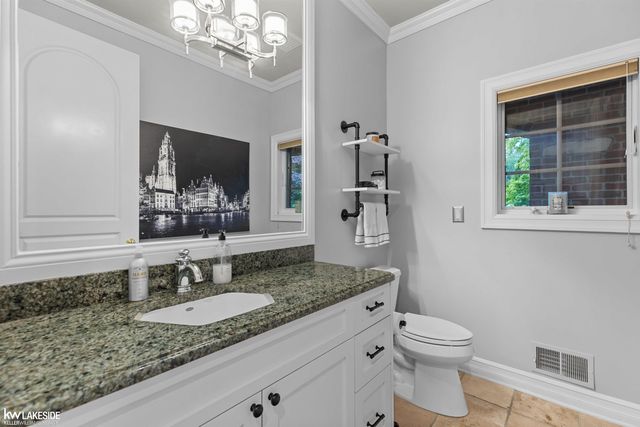 1868 Carsons Cove Cove, Commerce Twp, MI 48390