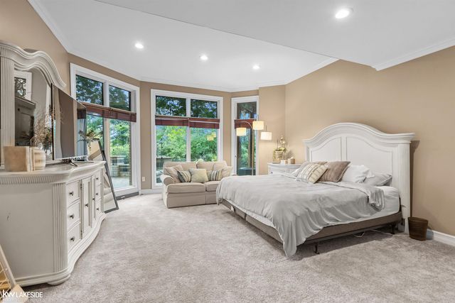1868 Carsons Cove Cove, Commerce Twp, MI 48390