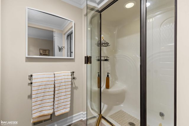1868 Carsons Cove Cove, Commerce Twp, MI 48390