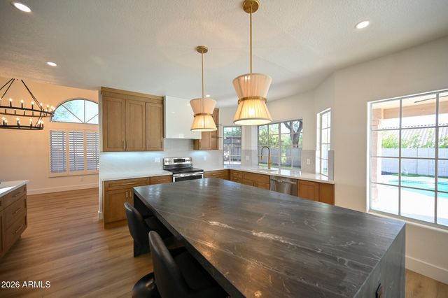1849 E WINDMERE Drive, Phoenix, AZ 85048